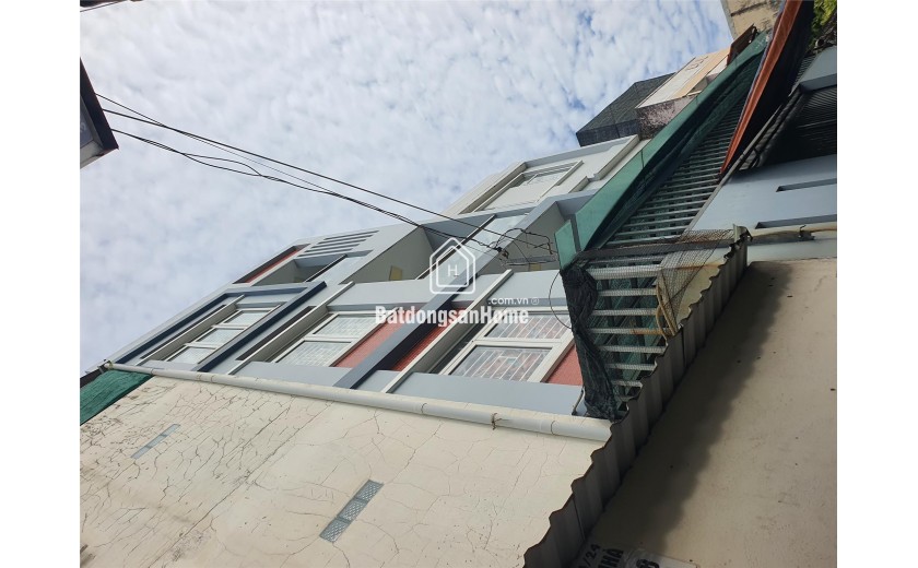 Bán nhà mặt phố Q.9, 120m², 3 tầng, 12 tỷ, sổ đỏ